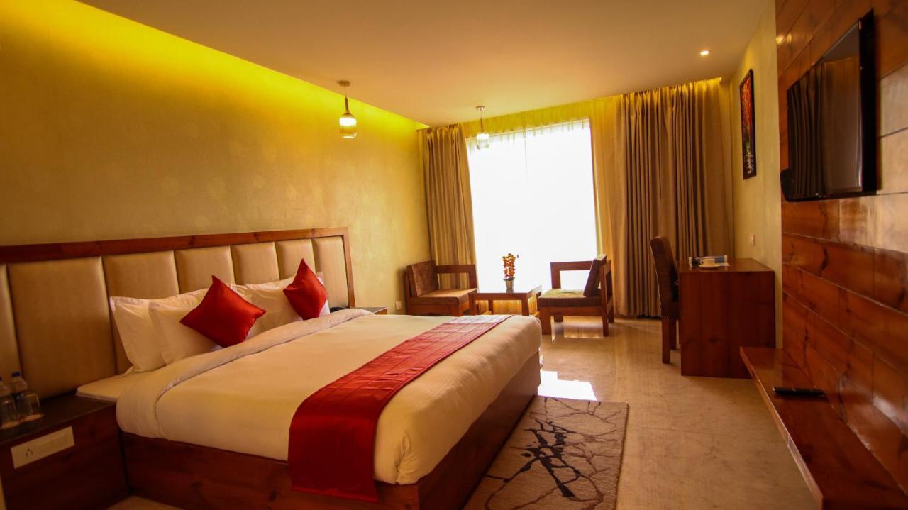 Golden Fern Resort Shimla Eksteriør bilde