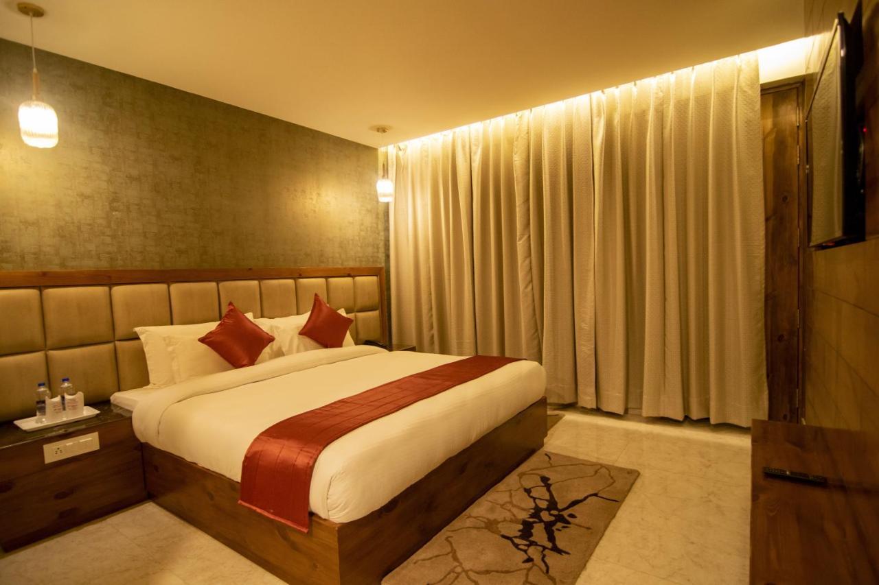 Golden Fern Resort Shimla Eksteriør bilde