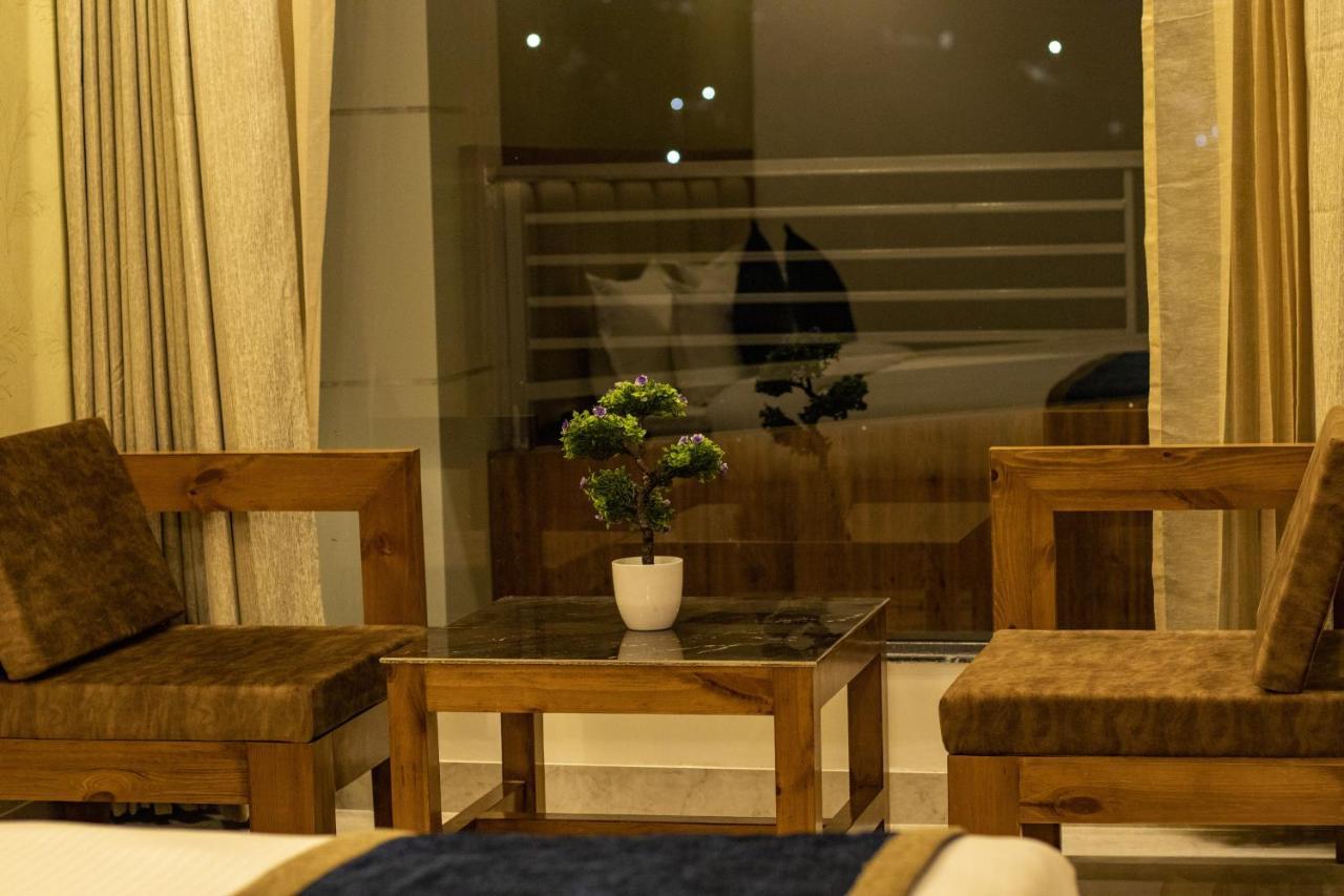 Golden Fern Resort Shimla Eksteriør bilde