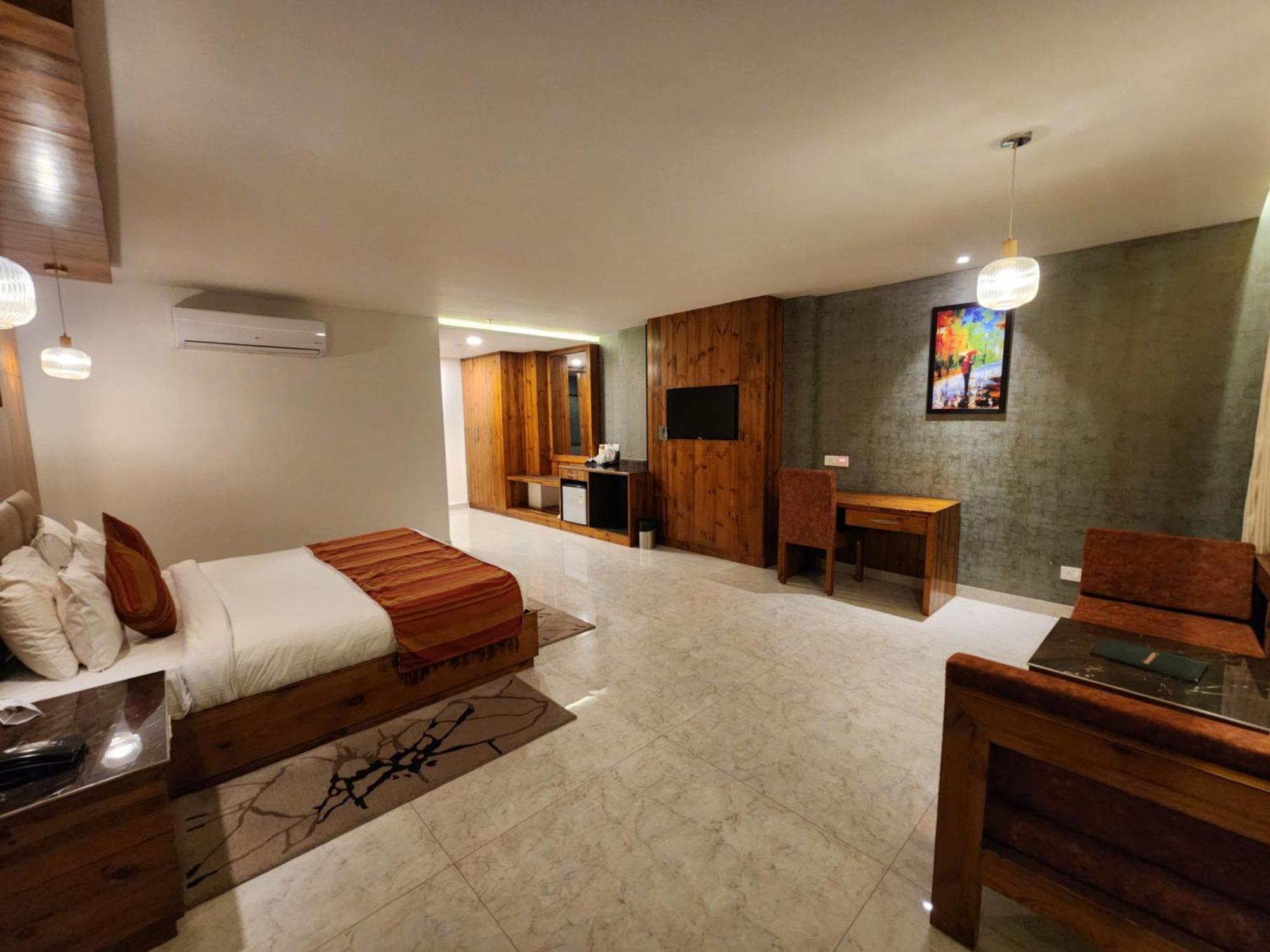 Golden Fern Resort Shimla Eksteriør bilde