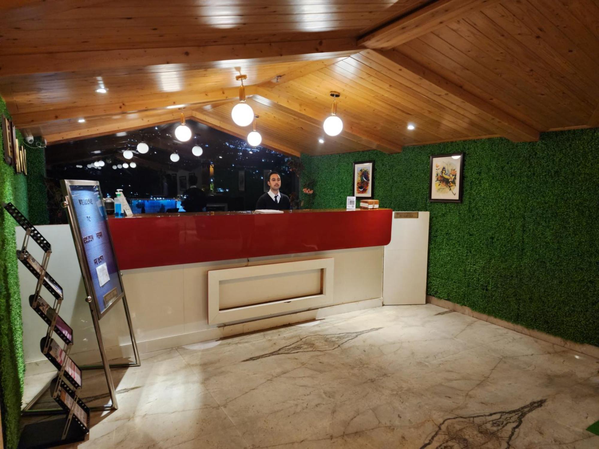 Golden Fern Resort Shimla Eksteriør bilde
