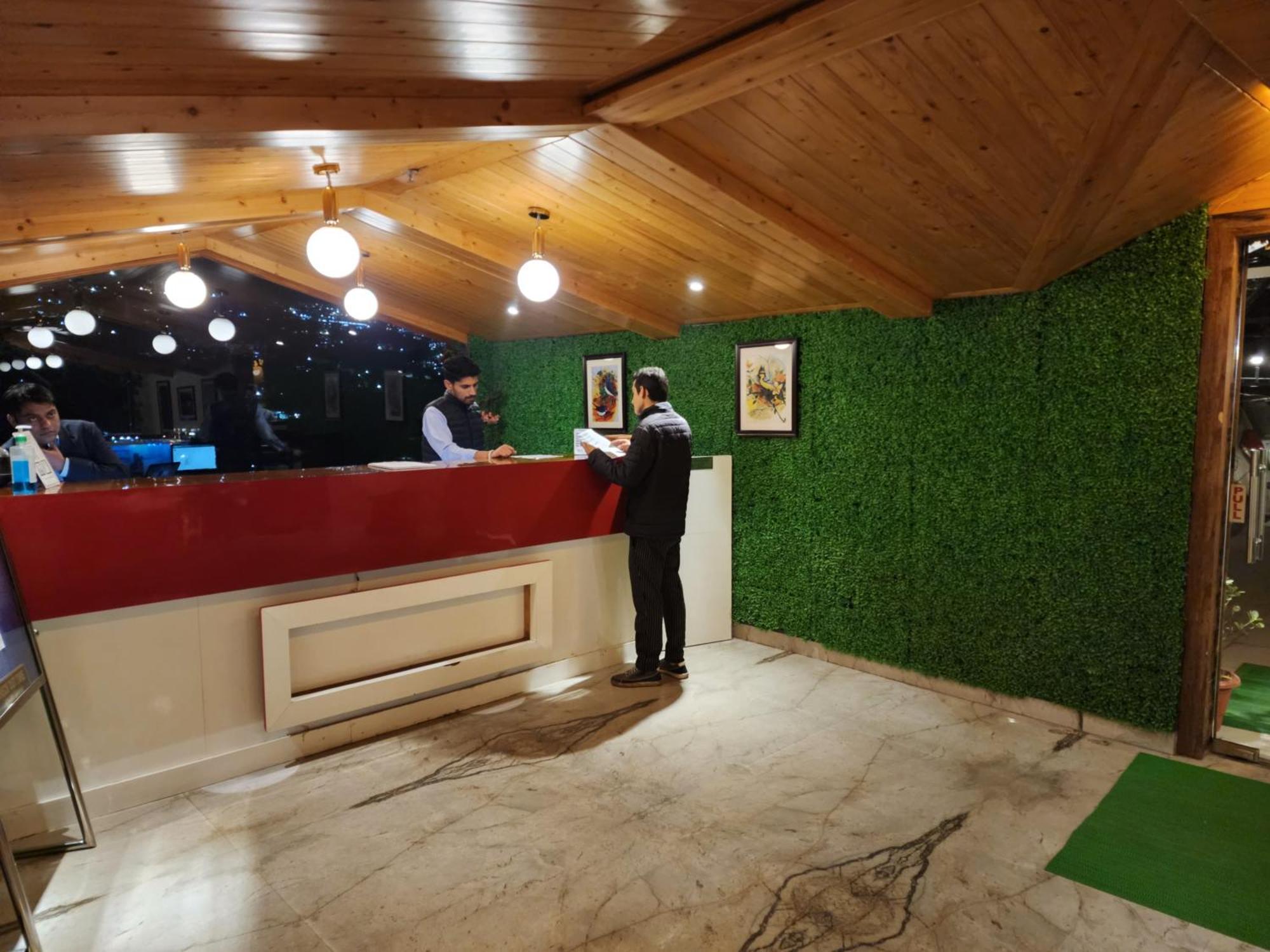 Golden Fern Resort Shimla Eksteriør bilde