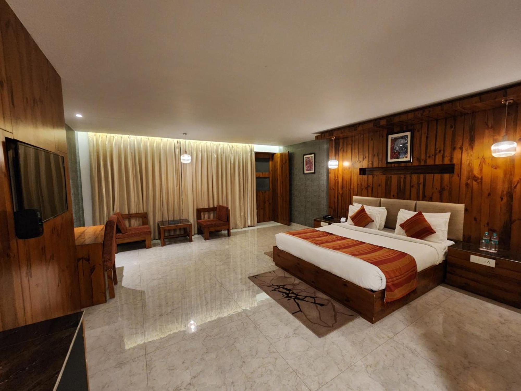 Golden Fern Resort Shimla Eksteriør bilde